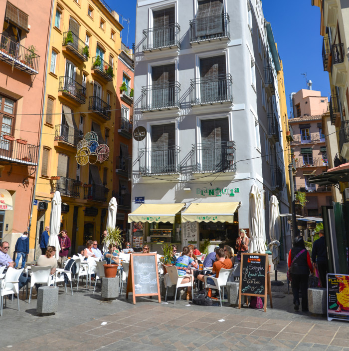 Valencia street cafe